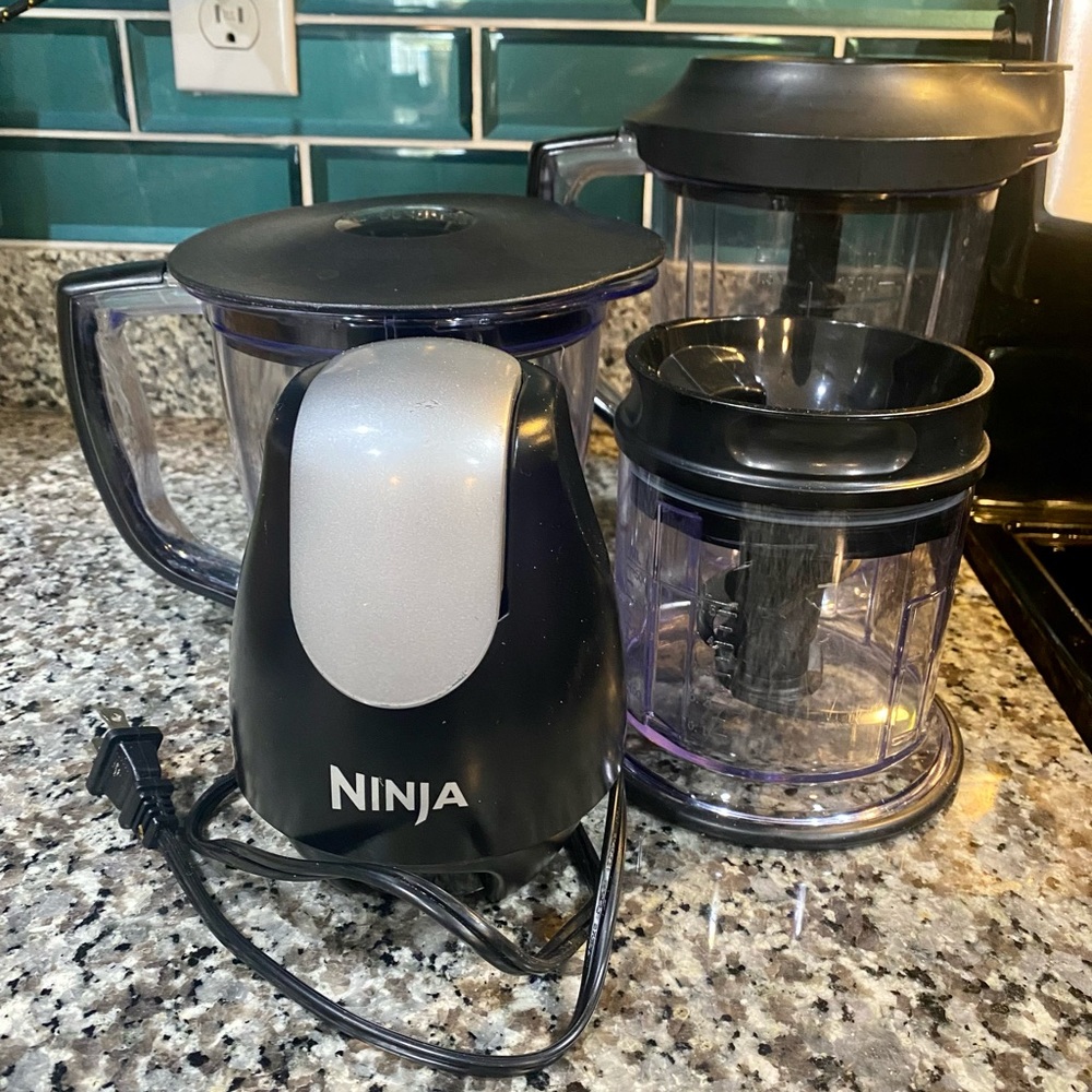 Ninja Blender/ Food Processor